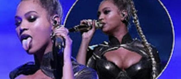 Beyonce fans in awe as she ignores painful bleeding ear injury Youtube CELEBRITY NEWS channel Beyonce fans in awe as she ignores painful bleeding ear injury Youtube CELEBRITY NEWS channel