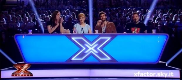 Manuel Agnelli, Arisa, Álvaro Soler e Fedez a X Factor 10 Manuel Agnelli, Arisa, Álvaro Soler e Fedez a X Factor 10