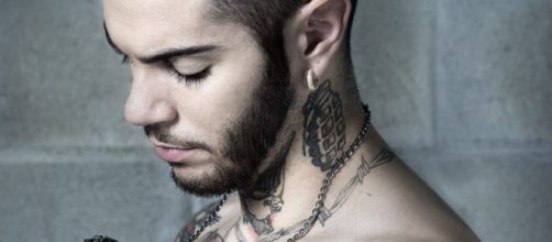 Emis Killa, nell'ultimo album un brano shock sul femminicidio