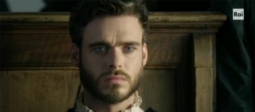 Richard Madden interpreta Cosimo de’ Medici