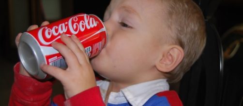 Organismo infantil tende a ser mais afetado pela Coca-Cola