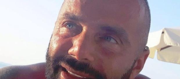 Alex Nuccetelli ha avuto un duro scontro con Giulia De Lellis e Barbara D'Urso Alex Nuccetelli ha avuto un duro scontro con Giulia De Lellis e Barbara D'Urso