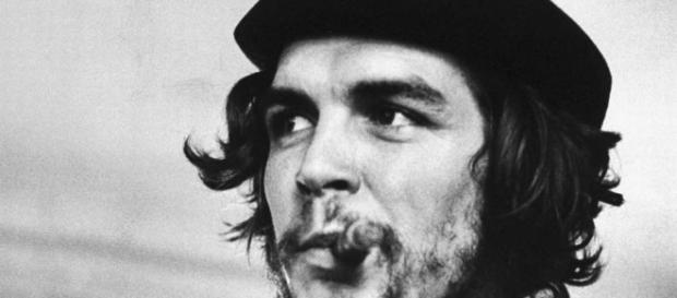 Che Guevara, um dos mais conhecidos nomes do socialismo Che Guevara, um dos mais conhecidos nomes do socialismo