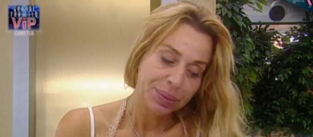 GF VIP: Valeria Marini litiga con la Casalegno. GF VIP: Valeria Marini litiga con la Casalegno.