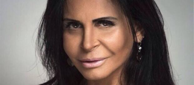 Gretchen lança canal no Youtube mostrando sua rotina Gretchen lança canal no Youtube mostrando sua rotina