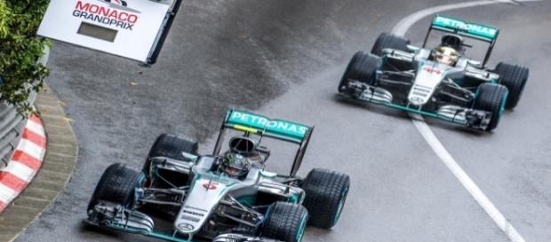 Rosberg y Hamilton durante el Gran Premio de Mónaco de este año Rosberg y Hamilton durante el Gran Premio de Mónaco de este año