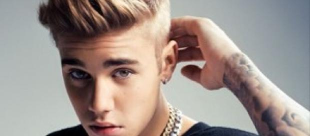 Saiba como passar o réveilln com Justin Bieber. Saiba como passar o réveilln com Justin Bieber.