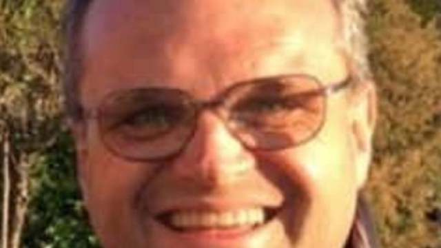 Don Flavio ha fatto discutere per l'improvviso abbandono della parrocchia di Spinea