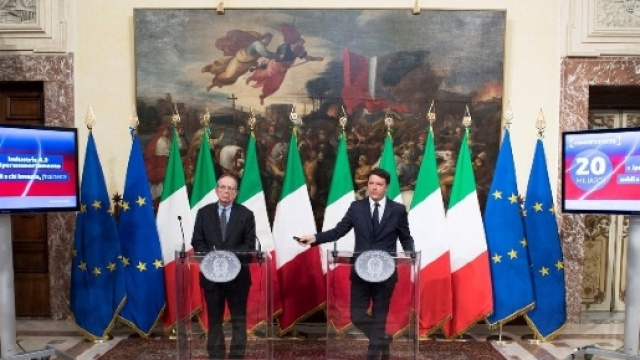 Riforma pensioni illustrata da Renzi e Padoan a Palazzo Chigi