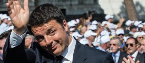 Matteo Renzi: la Raggi consegna i rifiuti a Mafia Capitale