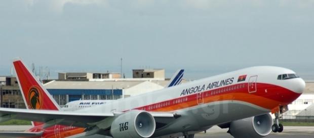 Aereo decolla, ma dimentica in stiva membro dell'equipaggio Aereo decolla, ma dimentica in stiva membro dell'equipaggio
