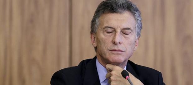 El Presidente que más endeuda al paìs en democracia acumula corrupción El Presidente que más endeuda al paìs en democracia acumula corrupción