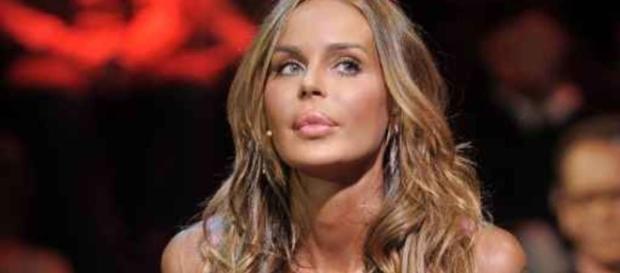 La bellissima modella croata Nina Moric La bellissima modella croata Nina Moric