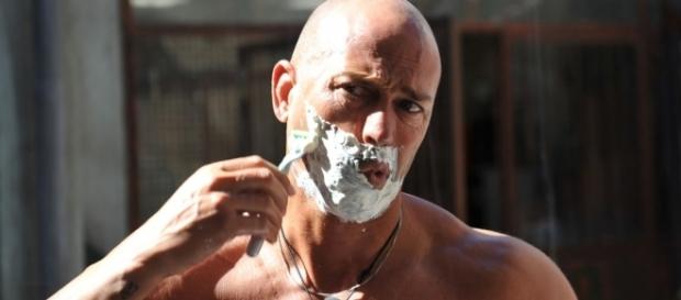 Stefano Bettarini rischia grosso dopo le dichiarazioni sull'ex moglie Stefano Bettarini rischia grosso dopo le dichiarazioni sull'ex moglie