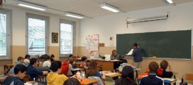 Gli alunni italiani devono portare la carta igienica a scuola: la notizia in Inghilterra suscita sconcerto. - Foto di repertorio Gli alunni italiani devono portare la carta igienica a scuola: la notizia in Inghilterra suscita sconcerto. - Foto di repertorio