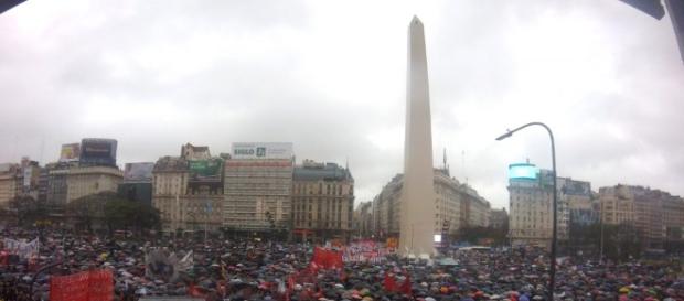 Multitudinaria movilización al grito de #NiUnaMenos Multitudinaria movilización al grito de #NiUnaMenos