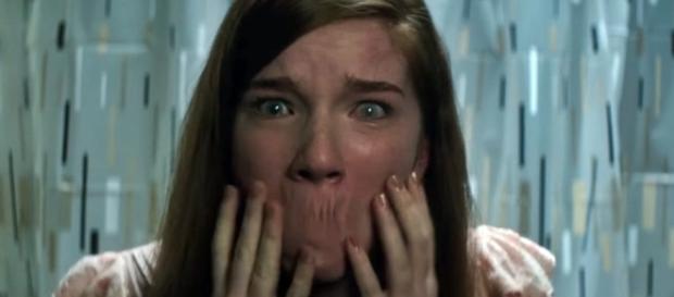 Possessão e muitos acontecimentos bizarros no novo trailer Ouija Possessão e muitos acontecimentos bizarros no novo trailer Ouija