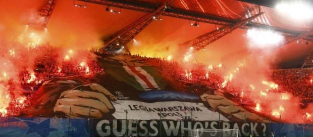 Real Madrid: Cargas a caballo, pelotas de goma... Los ultras del ... - elconfidencial.com Real Madrid: Cargas a caballo, pelotas de goma... Los ultras del ... - elconfidencial.com
