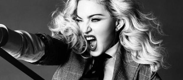 Si vous rêvez d'un moment torride avec Madonna, votez Hillary Clinton ! Si vous rêvez d'un moment torride avec Madonna, votez Hillary Clinton !