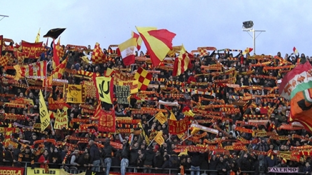 La Curva Nord dello stadio Via del Mare
