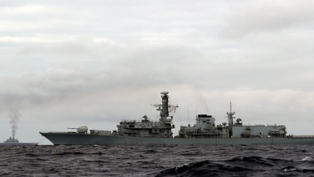 La flotta russa nelle acque a largo della Norvegia, mentre viaggia in direzione del Mediterraneo