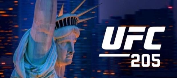 Com três disputas de cinturão UFC chega a Nova Iorque Com três disputas de cinturão UFC chega a Nova Iorque