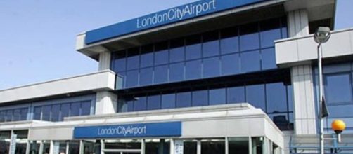 Il London City Airport evacuato per allarme chimico