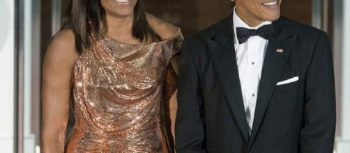 Michelle Obama indossa un abito Versace alla Cena di Stato - Elle - elle.it