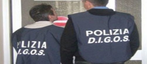 Ultime notizie scuola, sabato 22 ottobre 2016: blitz poliziotti Digos ad Agrigento - foto ilmessaggero.it