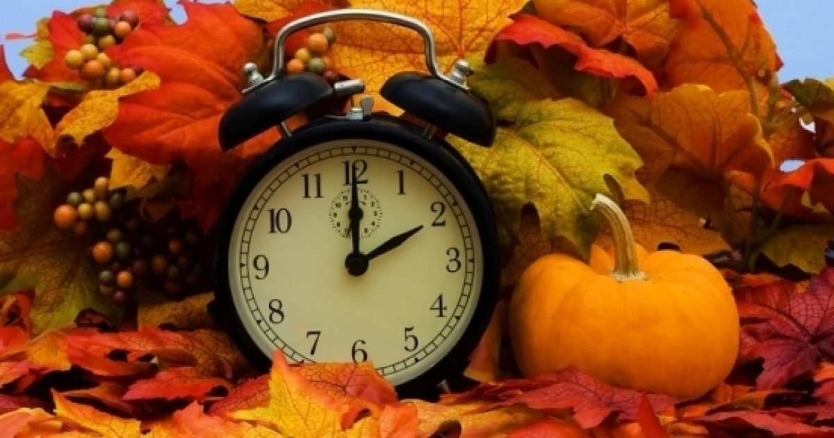 Is Daylight Saving Time 2016 later this year when do we change clocks back in the fall?