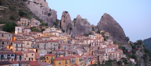 AT BASILICATA | P.A. Advice S.p.A. – Soluzioni per la pubblica ... - paa.it AT BASILICATA | P.A. Advice S.p.A. – Soluzioni per la pubblica ... - paa.it