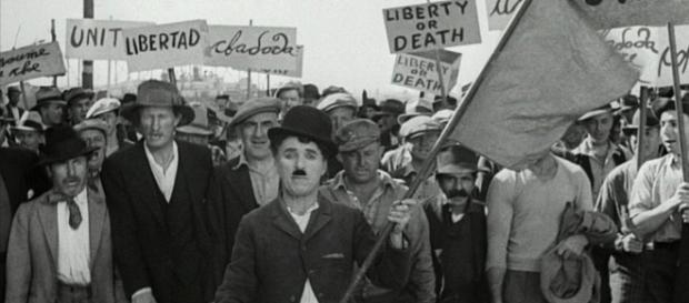 "Tiempos Modernos” de Charles Chaplin "Tiempos Modernos” de Charles Chaplin