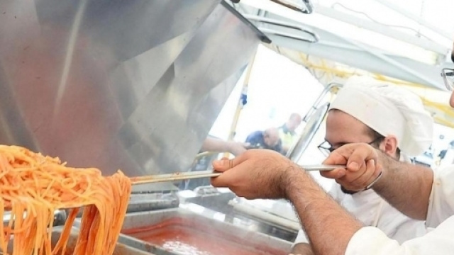 Sagra degli spaghetti all'amatriciana solo rimandata