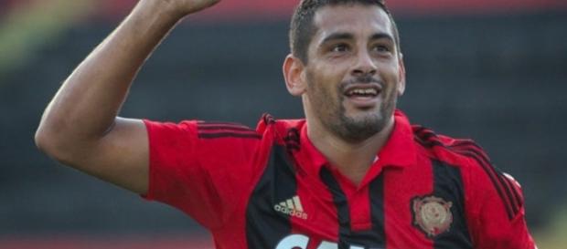 Com 31 anos, ele é um desejo do treinador Corinthiano Com 31 anos, ele é um desejo do treinador Corinthiano