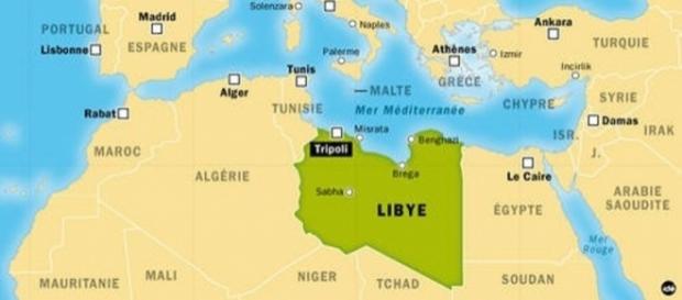La Libye regarde l'Europe avec ses flux de migrants. C'est le cadeau de l'invasion de 2011 par la "communauté internationale". La Libye regarde l'Europe avec ses flux de migrants. C'est le cadeau de l'invasion de 2011 par la "communauté internationale".