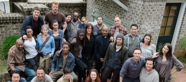 Le secret est révelé découvrez les réactions du casting de The Walking Dead Le secret est révelé découvrez les réactions du casting de The Walking Dead