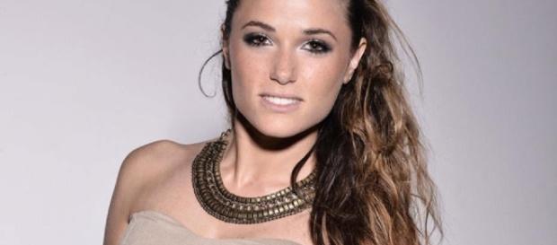 TPMP: Capucine Anav bientôt chroniqueuse ? | Ma Chaîne Étudiante TV - mcetv.fr TPMP: Capucine Anav bientôt chroniqueuse ? | Ma Chaîne Étudiante TV - mcetv.fr