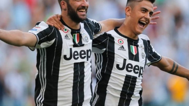 Tre giocatori della Juventus in lizza per il Pallone d'Oro