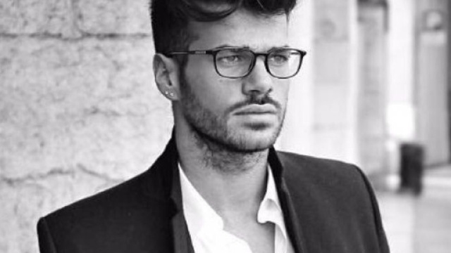 Uomini e Donne | Claudio Sona | Tronista gay | DavideMaggio.it - davidemaggio.it