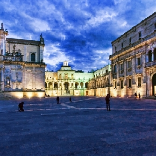 Piazza Duomo nel cuore del centro storico a Lecce.