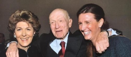 Il patron di Esselunga Bernardo Caprotti con la moglie e la figlia.