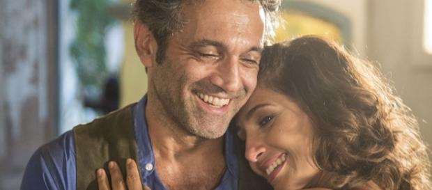 Camila Pitanga tem estado com a família e o namorado Camila Pitanga tem estado com a família e o namorado