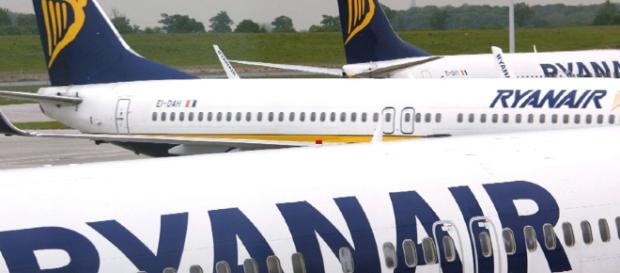 Ryanair lancia una maxi offerta per i voli infrasettimanali Ryanair lancia una maxi offerta per i voli infrasettimanali