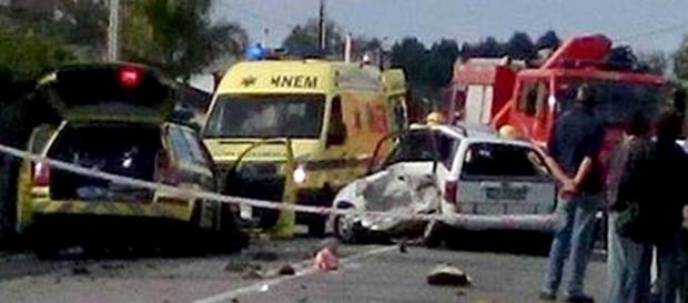 Vítima mortal ficou encarcerado no interior do automóvel que conduzia Vítima mortal ficou encarcerado no interior do automóvel que conduzia