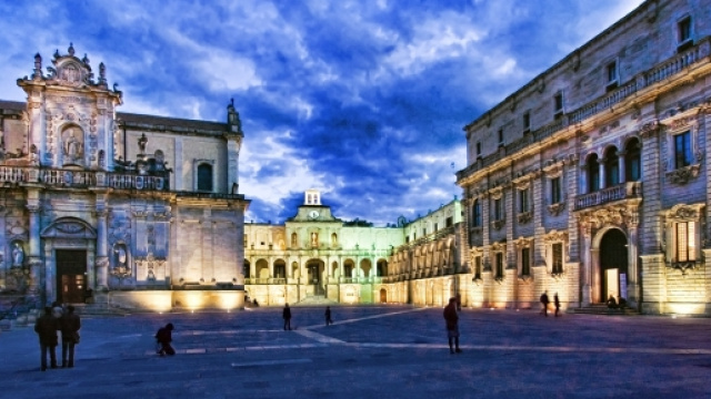 Piazza Duomo nel cuore del centro storico a Lecce.