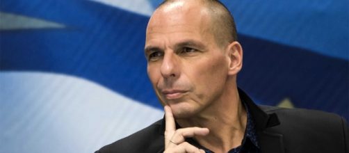 Il leader di Diem25 Yanis Varoufakis ospite de La Gabbia Open