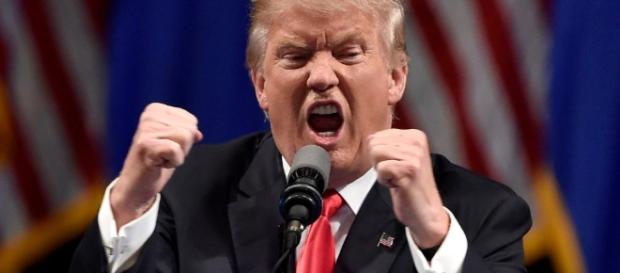 Donald Trumpe é 45º presidente dos EUA Donald Trumpe é 45º presidente dos EUA