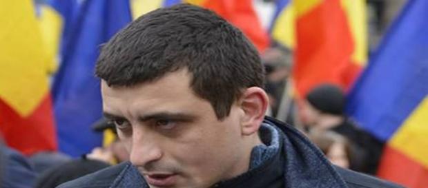 El vrea unire. Și alții vor dar nu cu parul El vrea unire. Și alții vor dar nu cu parul