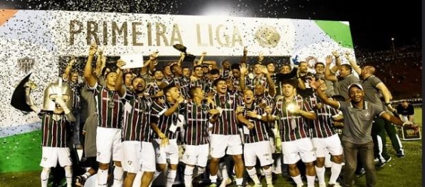 Fluminense comemora título da Primeira Liga em 2016 (Foto: Torcedores.com) Fluminense comemora título da Primeira Liga em 2016 (Foto: Torcedores.com)