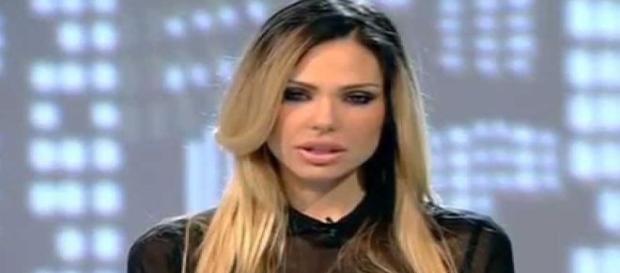 Ilary Blasi e la sua metamorfosi. Ilary Blasi e la sua metamorfosi.